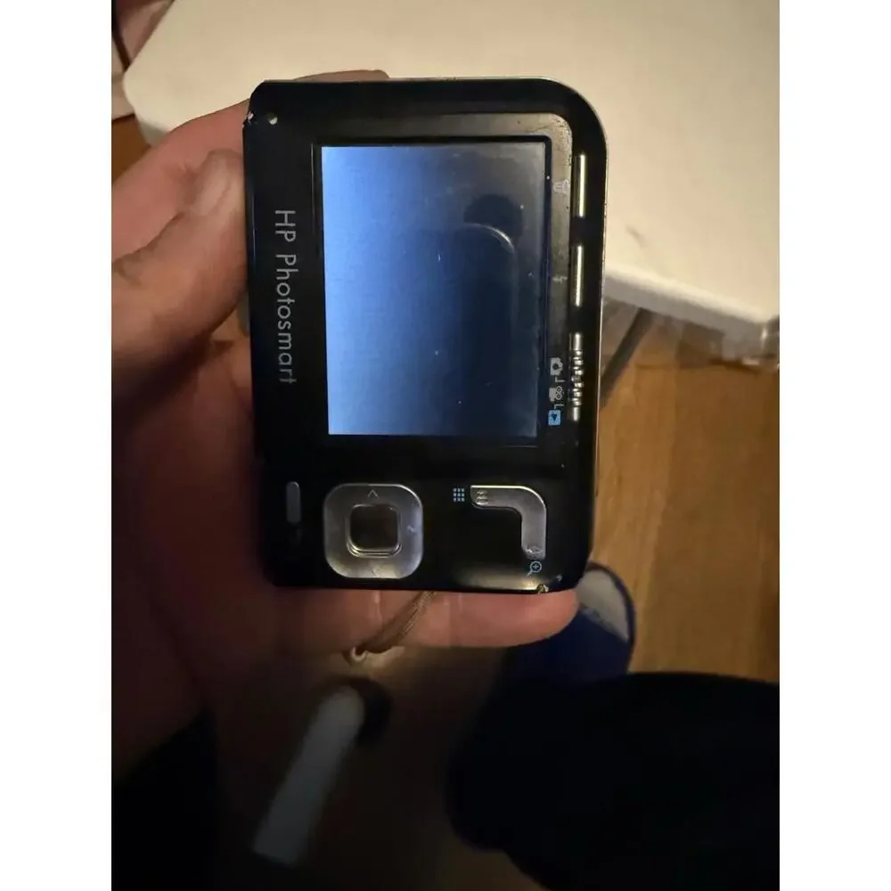 HP Photosmart Digital Camera M447 5MP Black ( Parts Only , Not Working